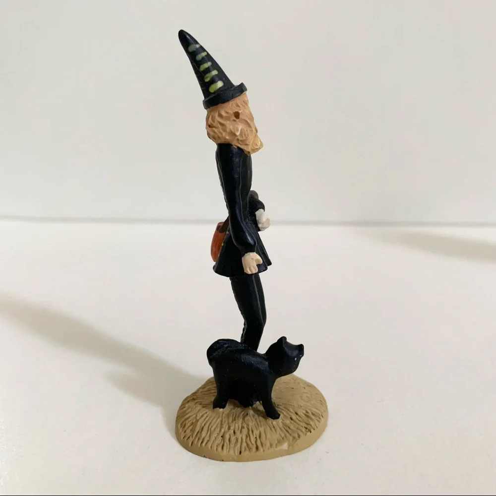 Vintage 90’s Halloween witch girl and cat figurine